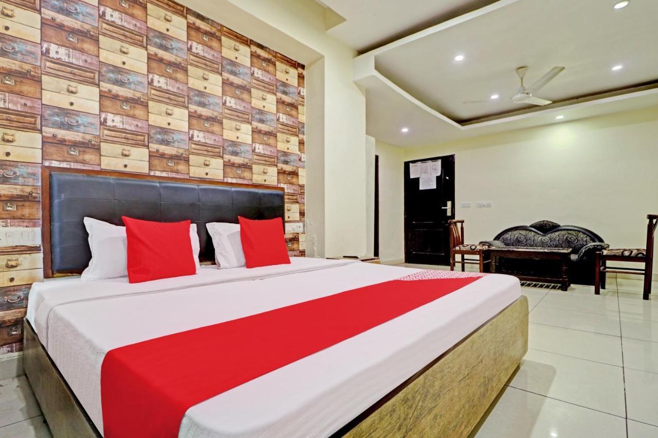 Oyo 74073 Hotel Abhishek Ludhiana Exterior photo